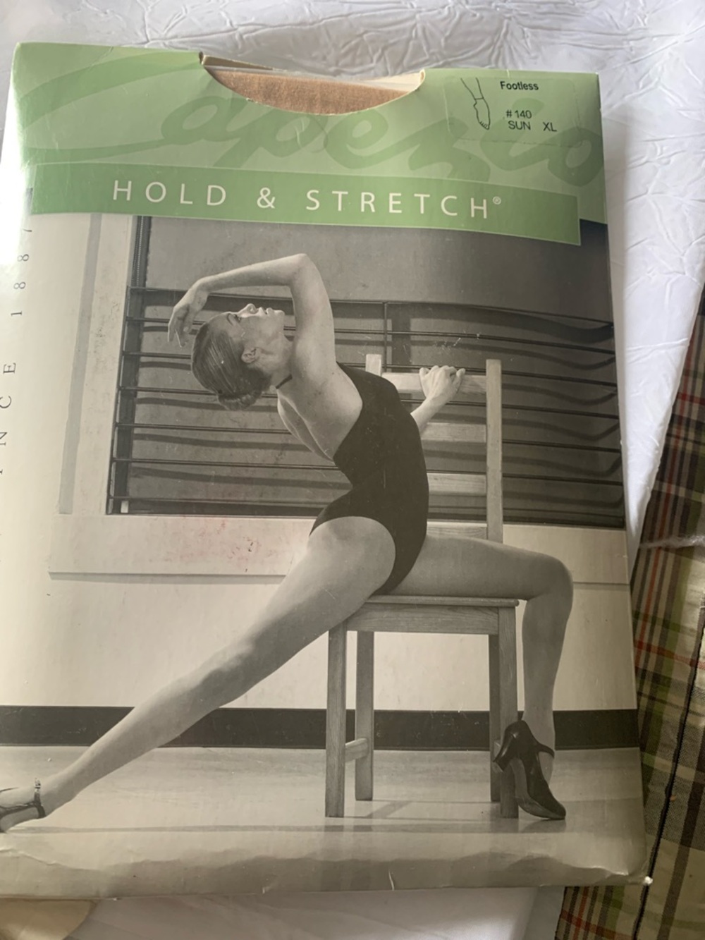 Capezio Adult Hold & Stretch Footless Tights, Sun, size XL